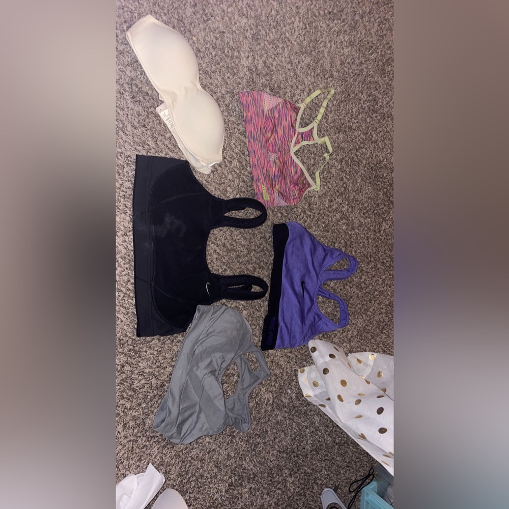 sports bras and strapless bra (size small) black nike sports bra(L)